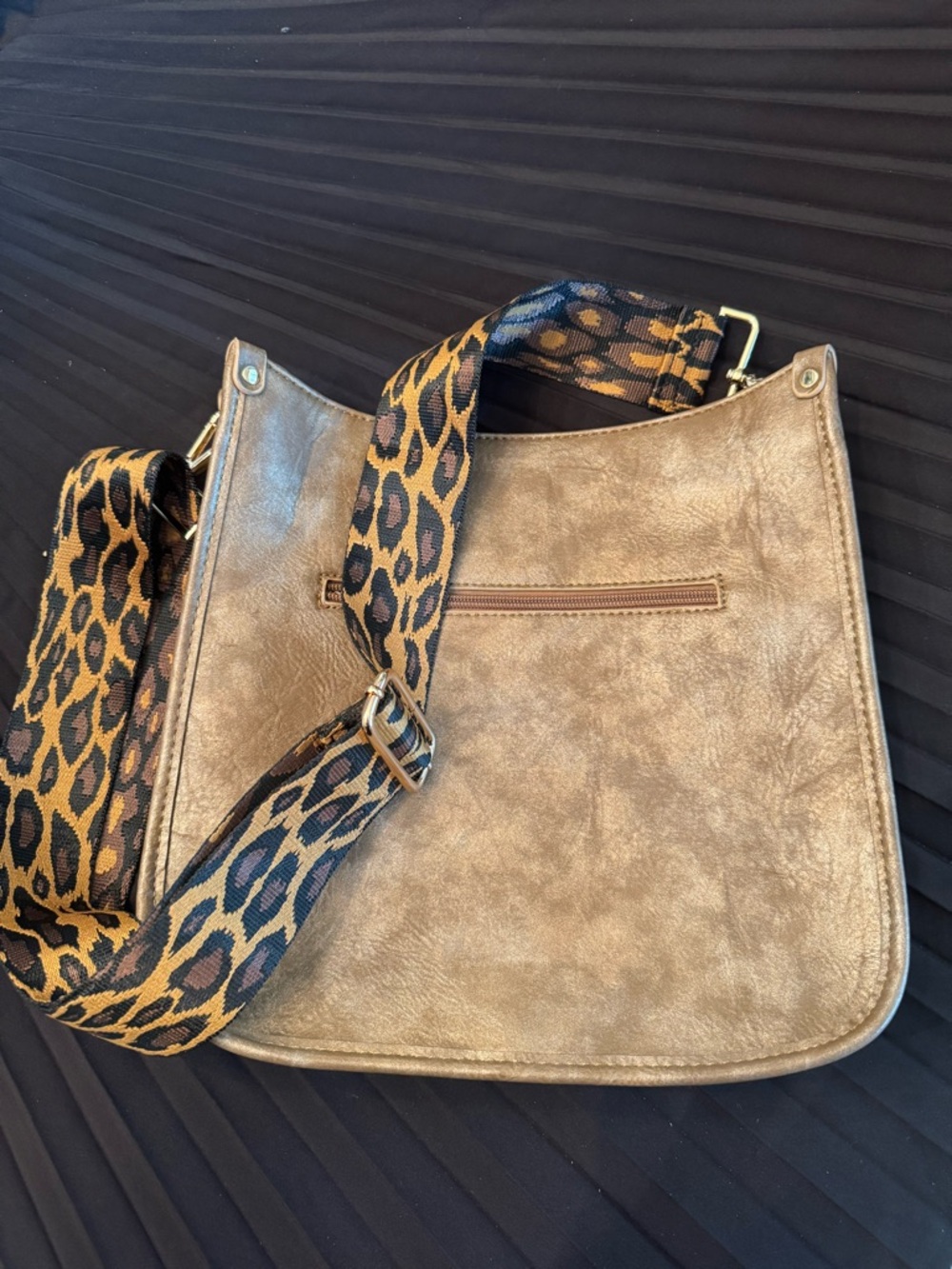 Jen & Co Chloe Vegan Leather Crossbody